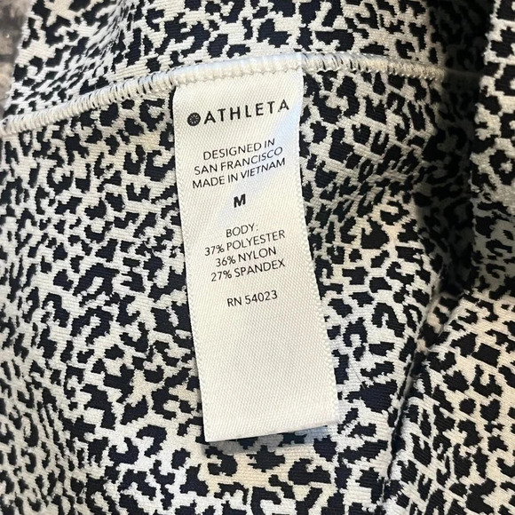 Athleta Salutation Stash II Pocket Textured 7/8 Tight Black White Size Medium - Picture 7 of 8